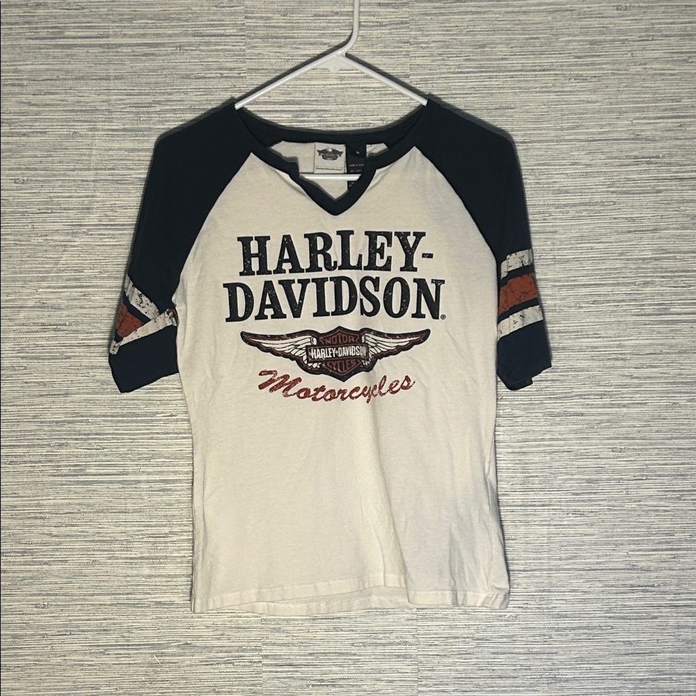 Harley-Davidson Black & White Raglan Tee – Size Medium (199)